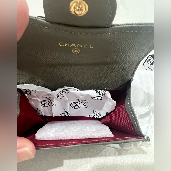 Adorable & New Wallet/Card Holder - Picture 5 of 11